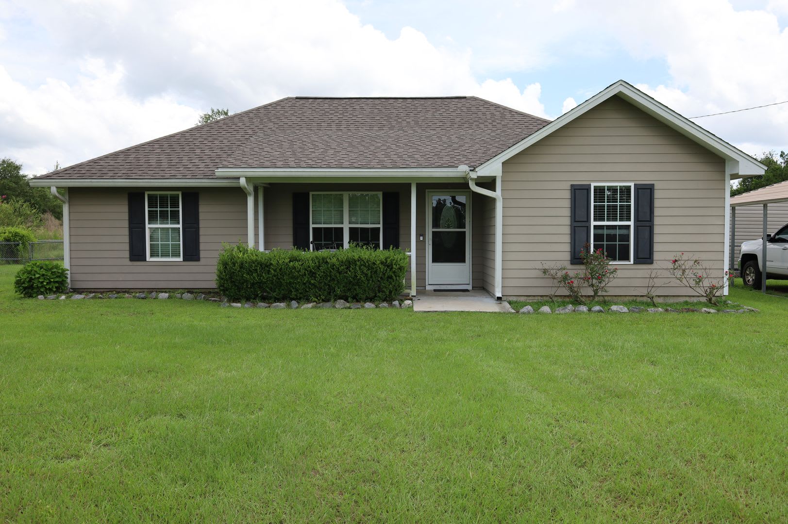 37 Oscar Carter Lane – photo 1 of 19
