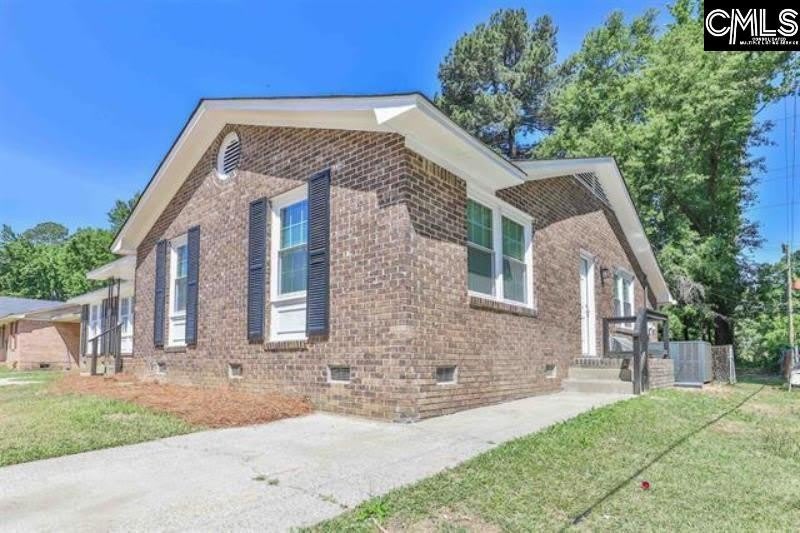 2129 Apple Valley Road B – photo 1 of 13