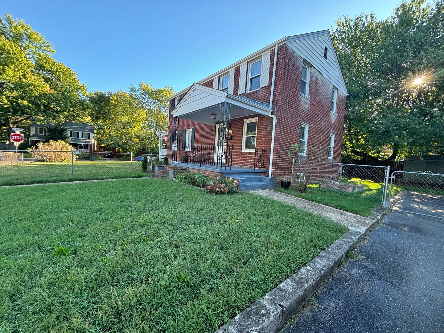 Alexandria Huntington Metro 2856 Fairhaven Avenue 2 620 00 – photo 1 of 17