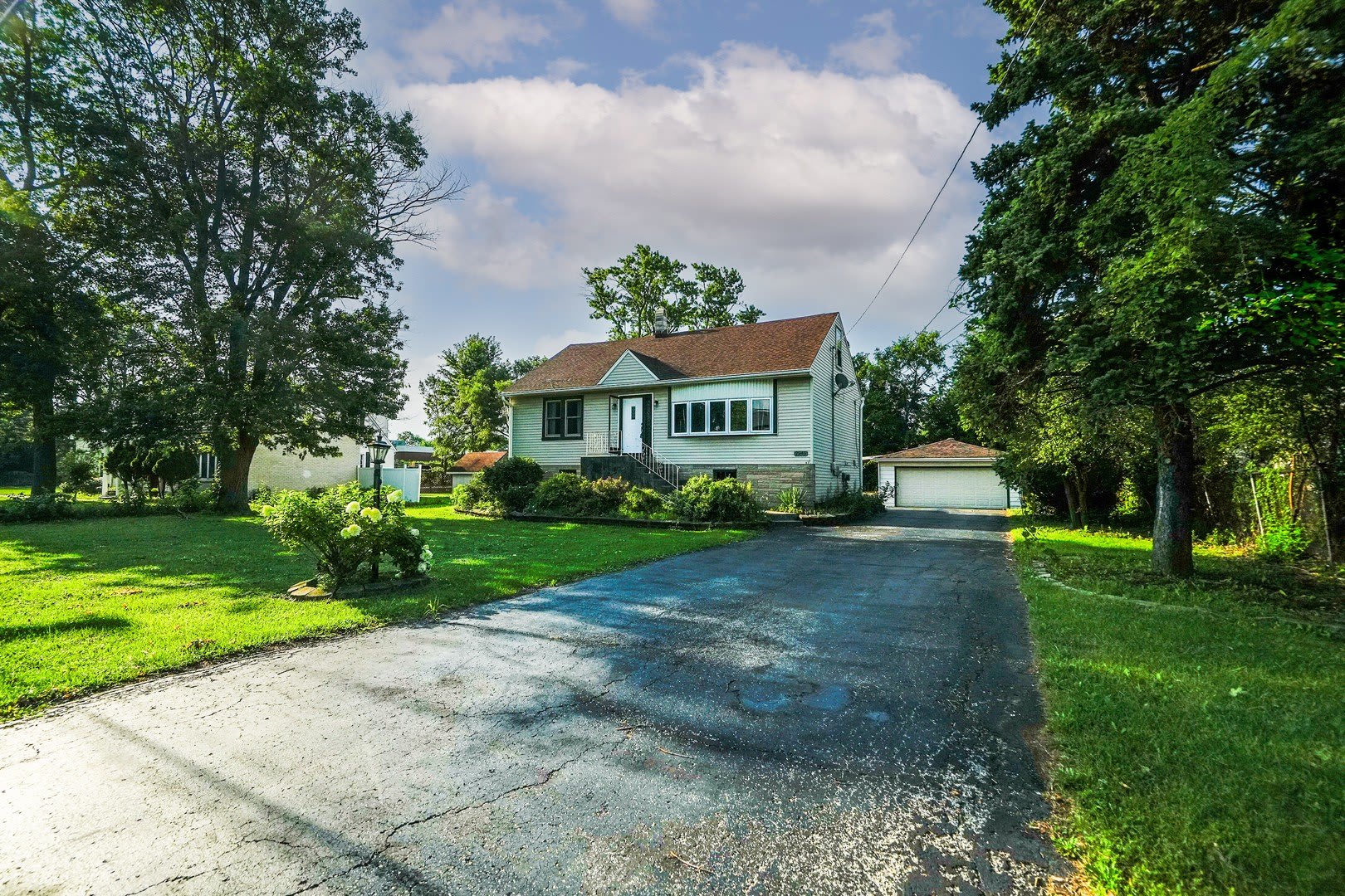 7945 W 91st Street – photo 1 of 34