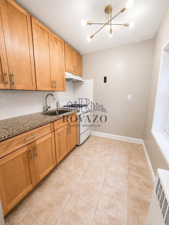 585 Elizabeth Avenue – photo 1