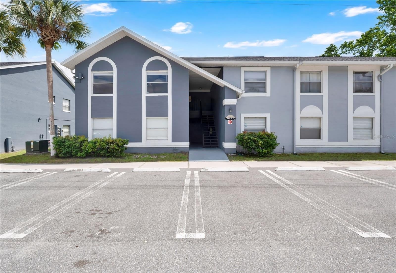 4100 PERSHING POINTE Place – photo 1
