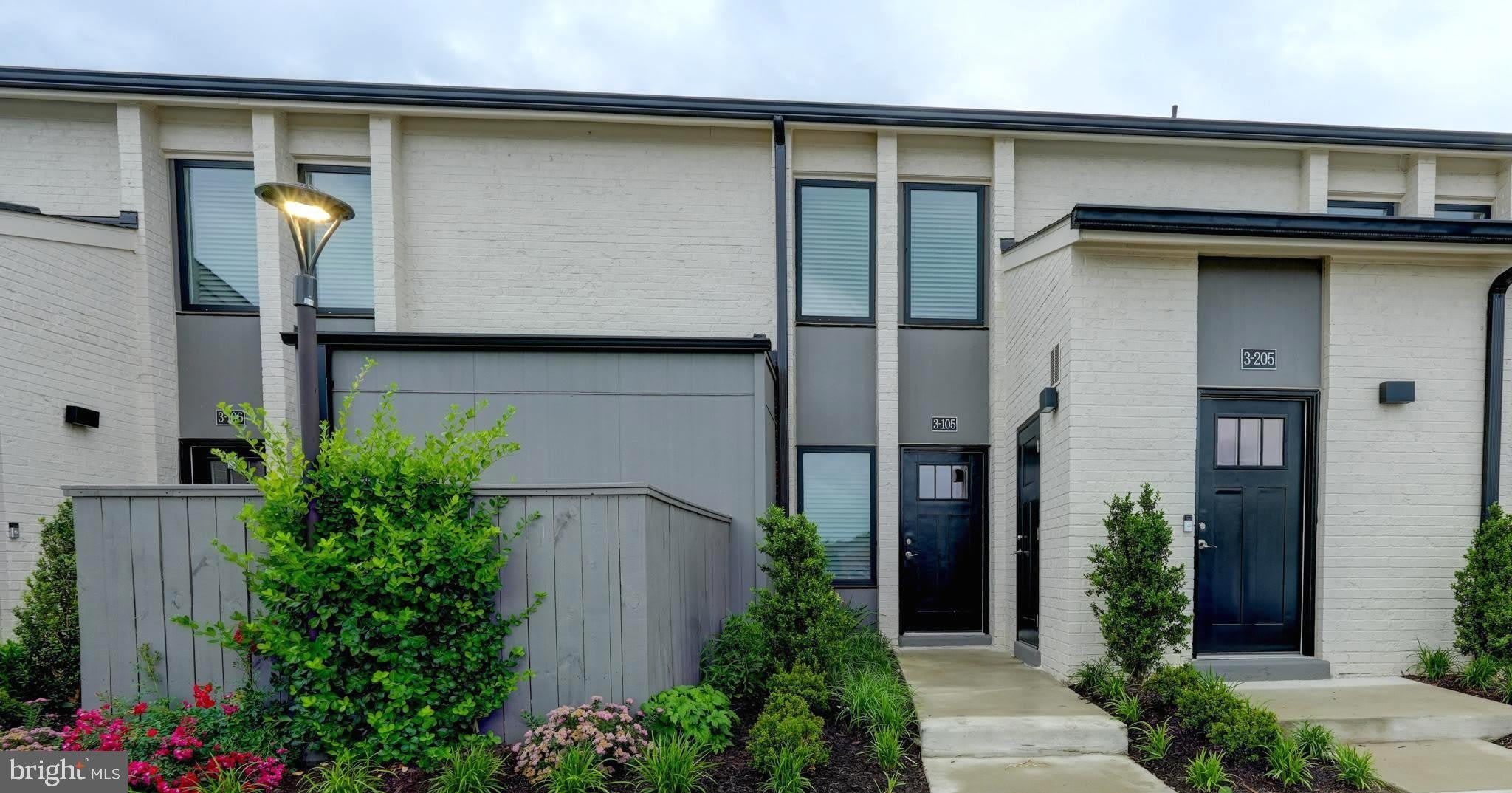 19520 VILLAGE WALK Drive – photo 1