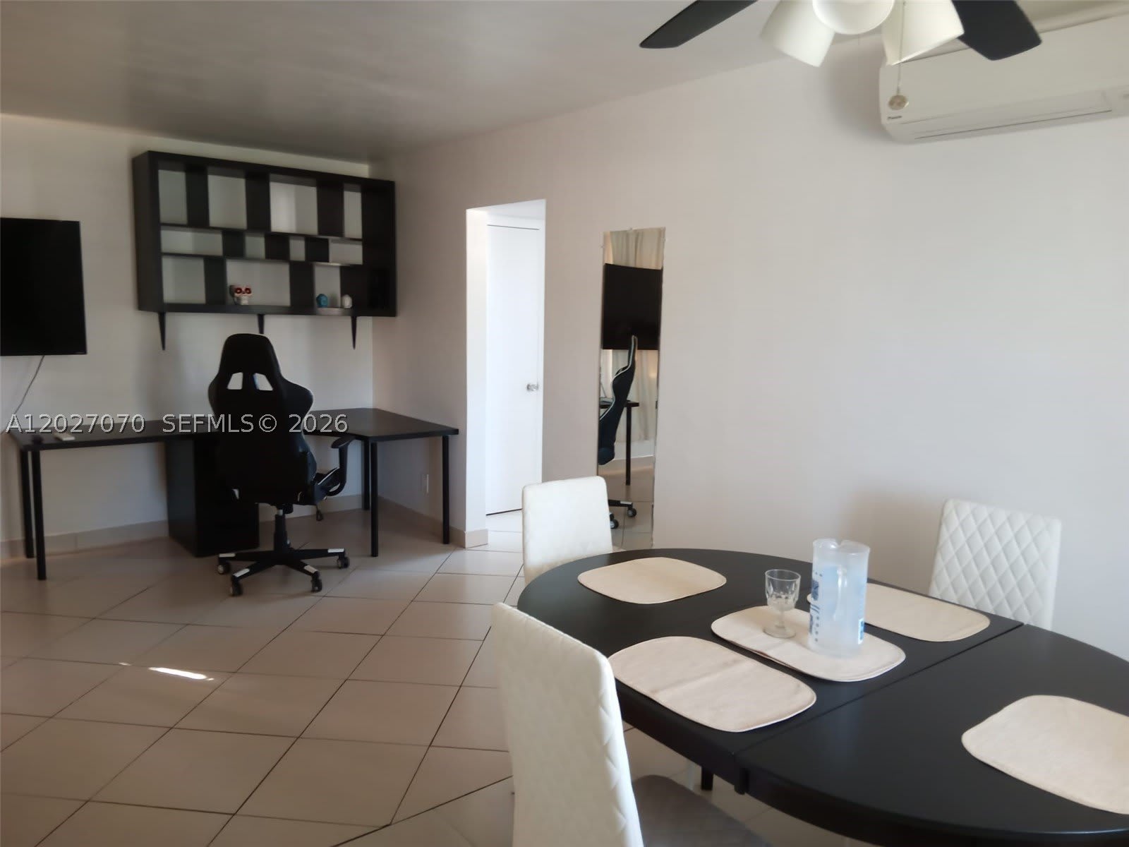 1110 N 16 – photo 1