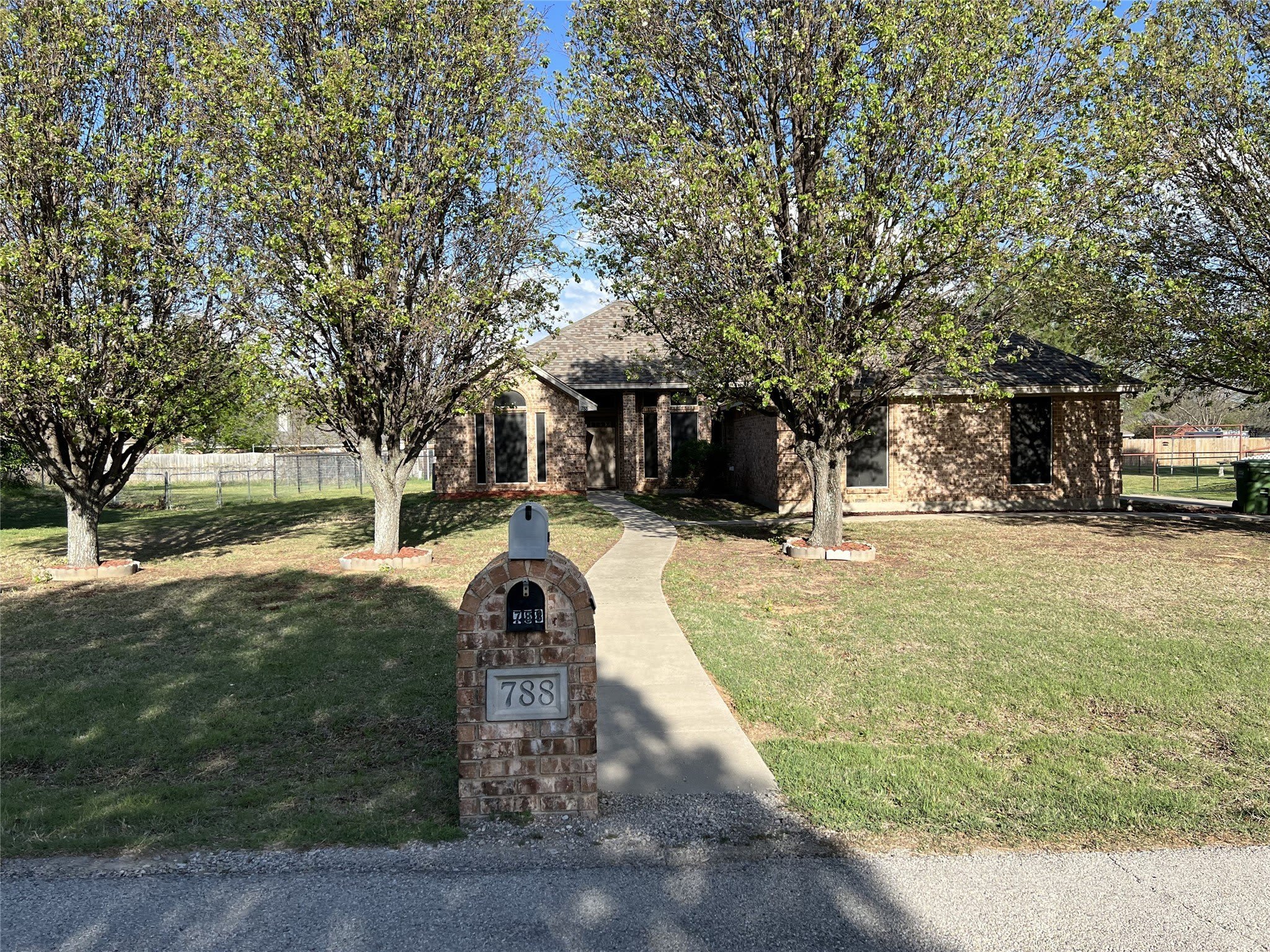 788 Robin Court – photo 1 of 19