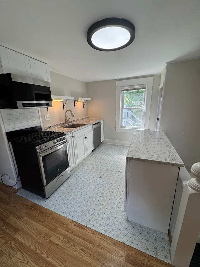 514 Amherst Street 2 – photo 1 of 255
