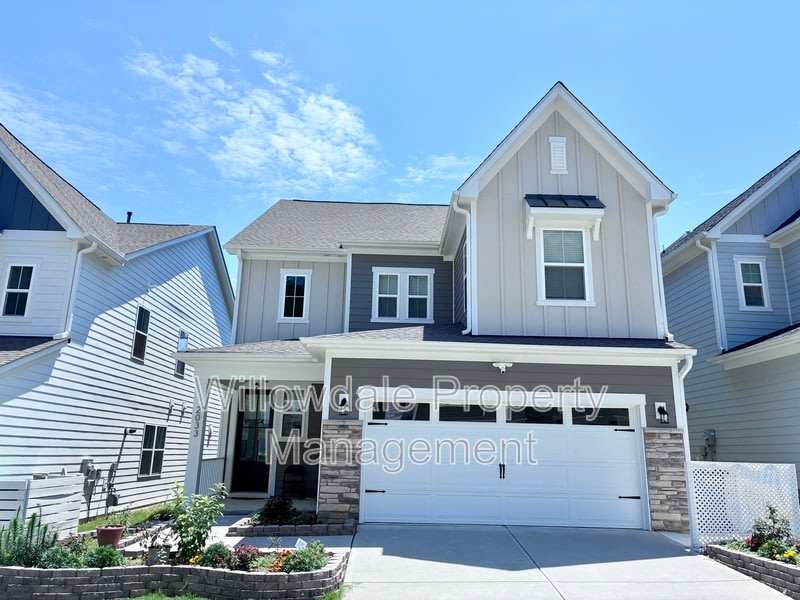 2033 Florine Dr – photo 1