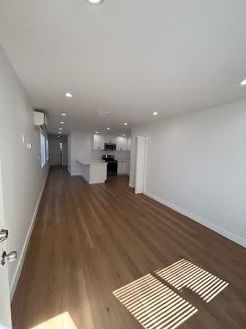 319 E. 106th St. – photo 1