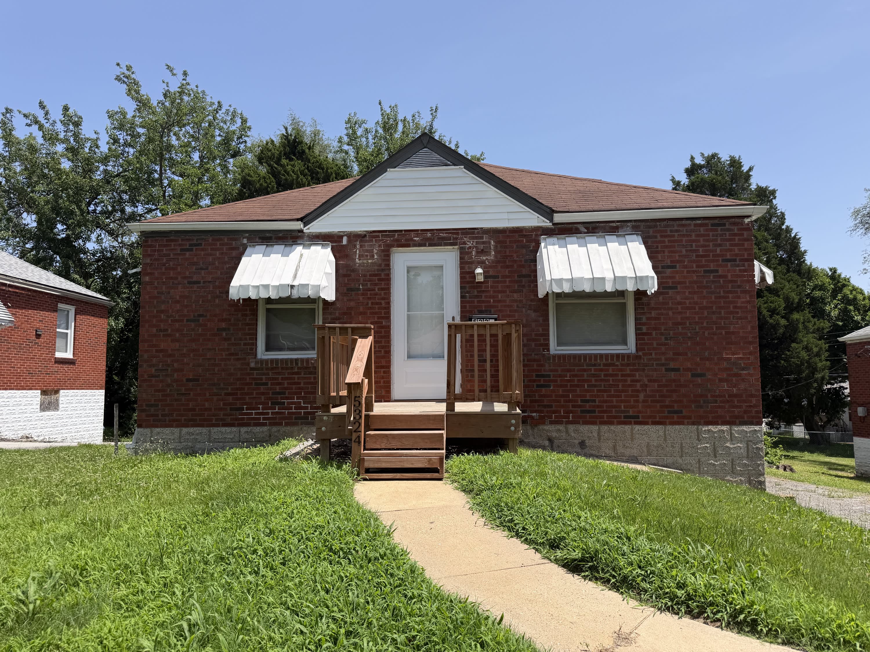5324 Fletcher Street – photo 1 of 27