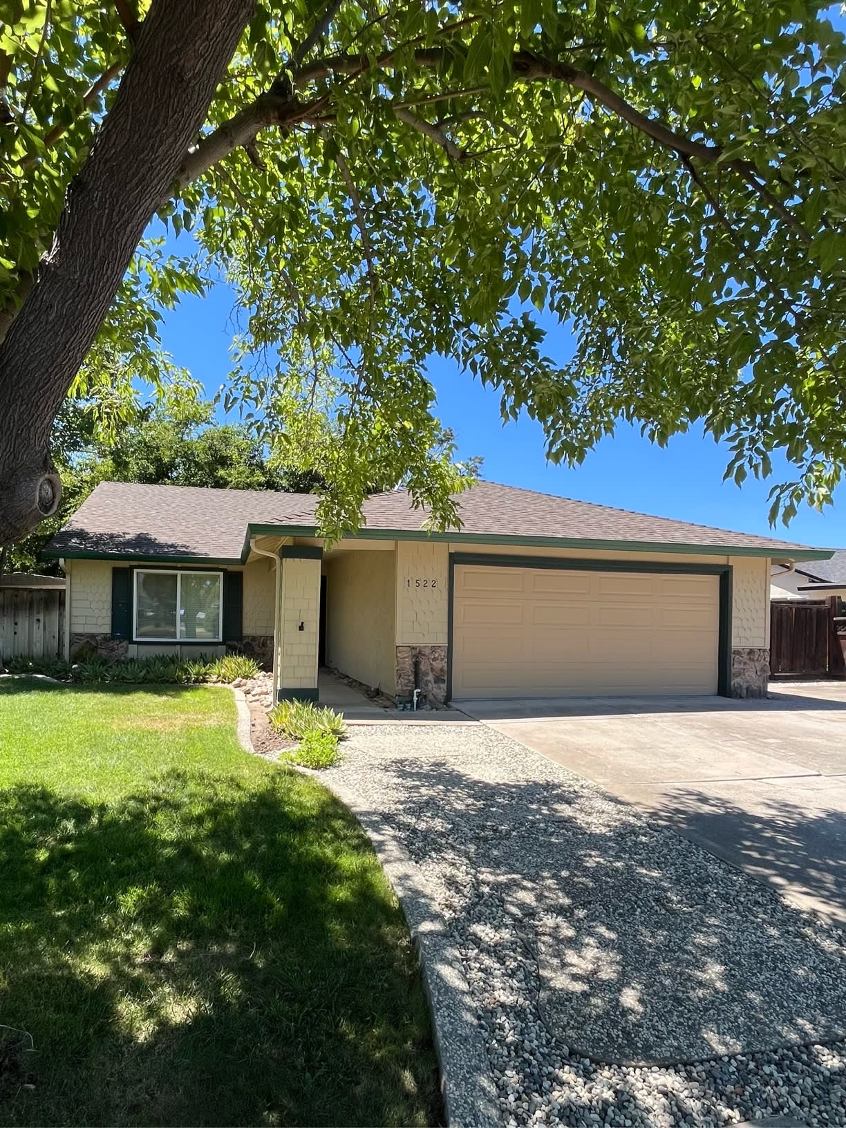1522 Rhododendron Drive – photo 1 of 187