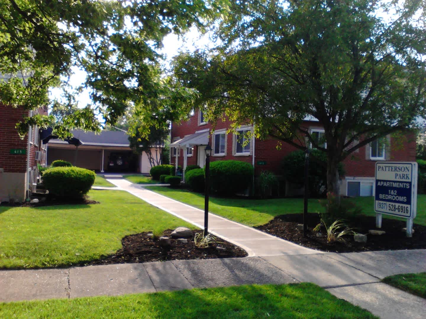 Cozy 2 Bedroom Apartment Available! – photo 1
