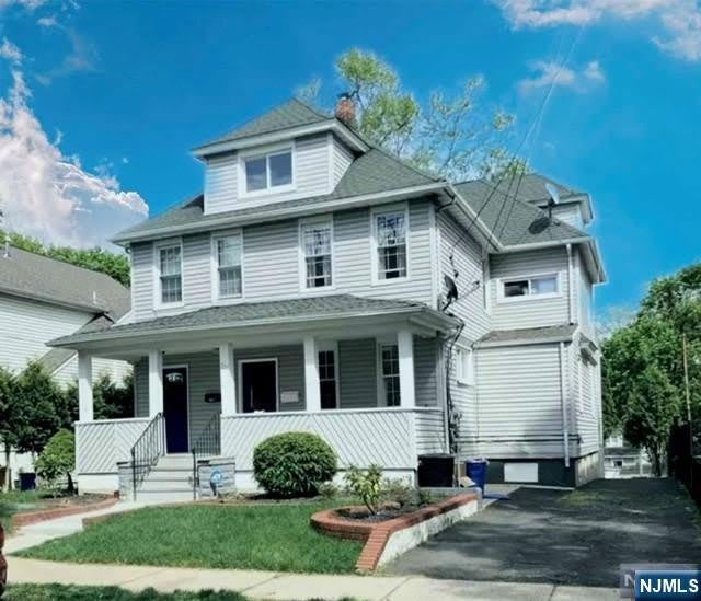 215 Elm Avenue – photo 1