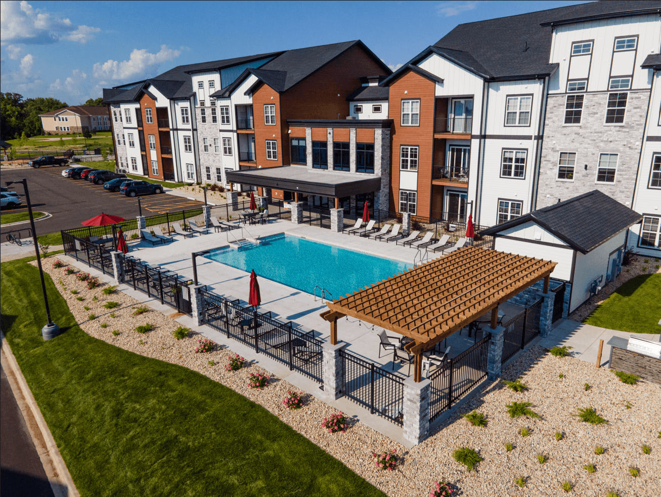 Idylwood – photo 1