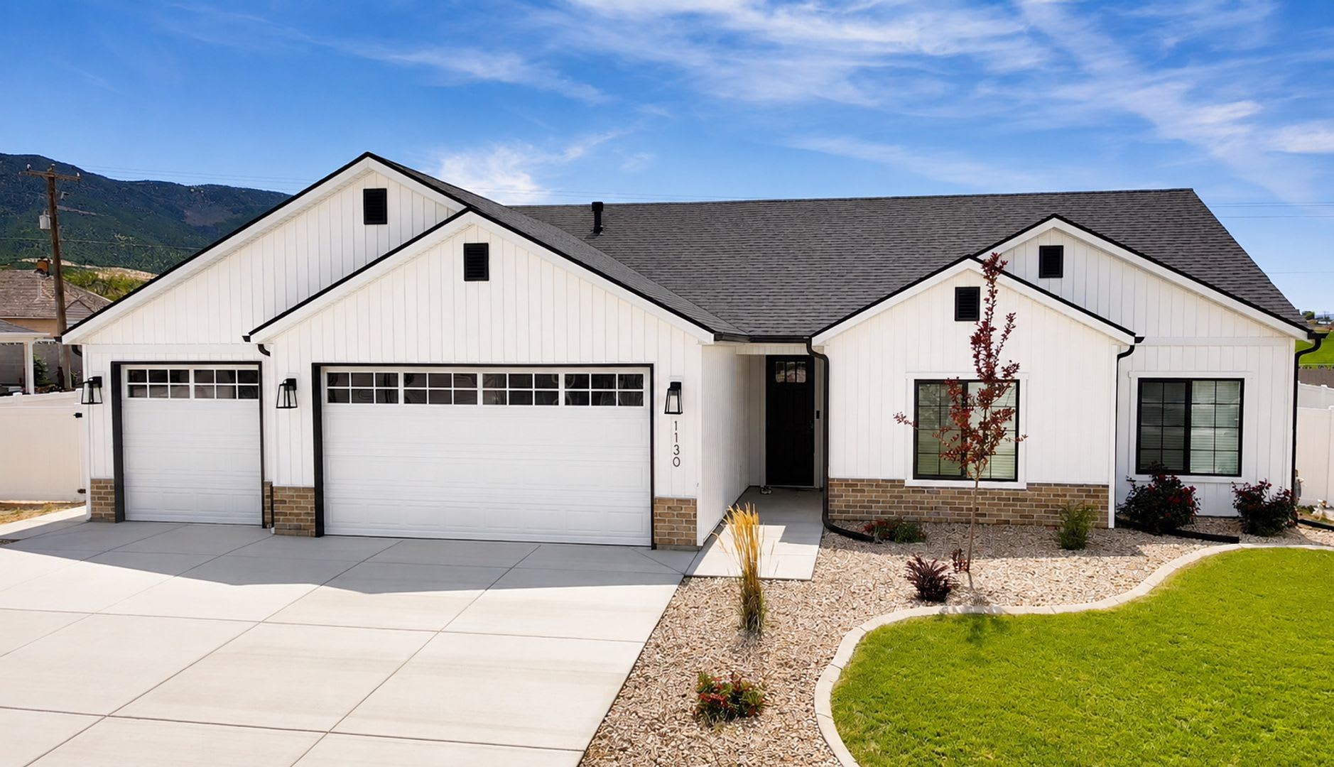 Modern Living with Extra Space in Enoch – photo 1 of 19