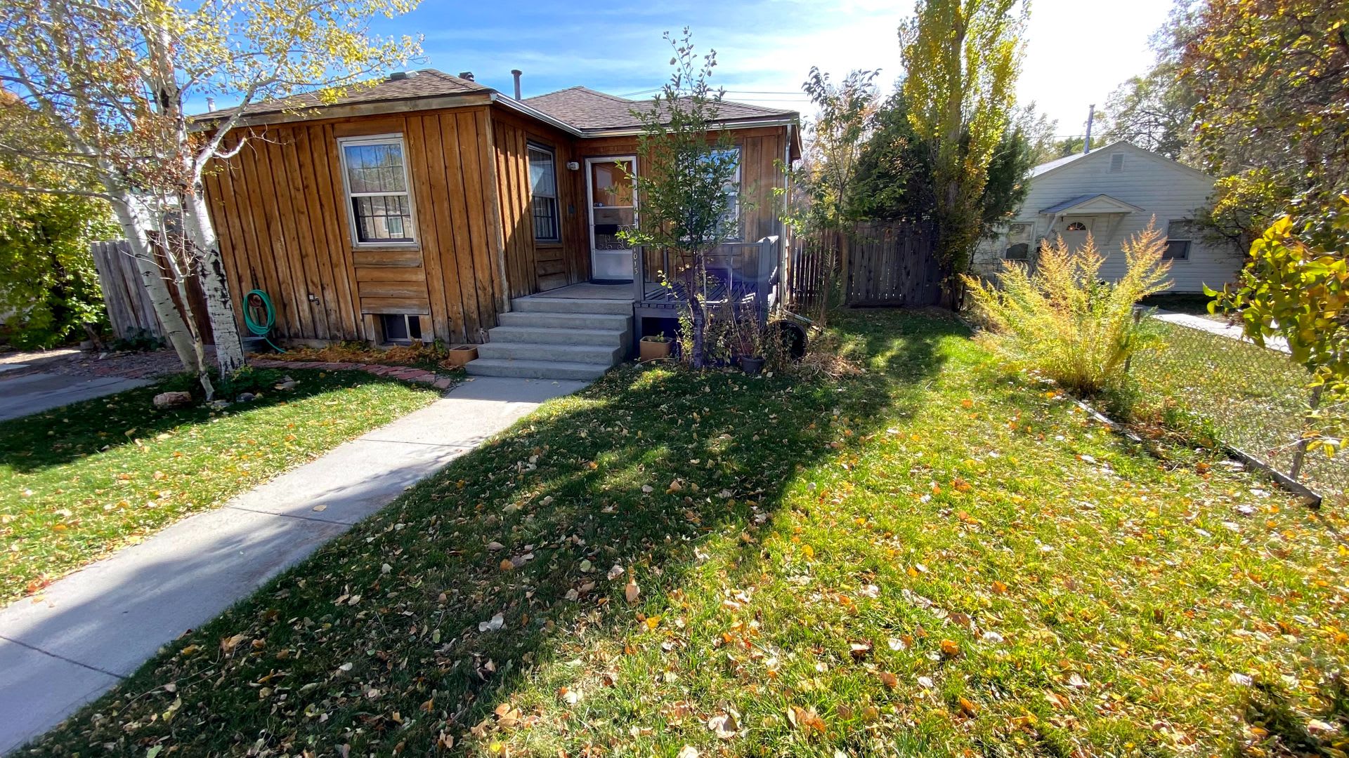 4 Bedroom 1 5 Bath House With Washer And Dryer And Fenced Back Yard – photo 1 of 68