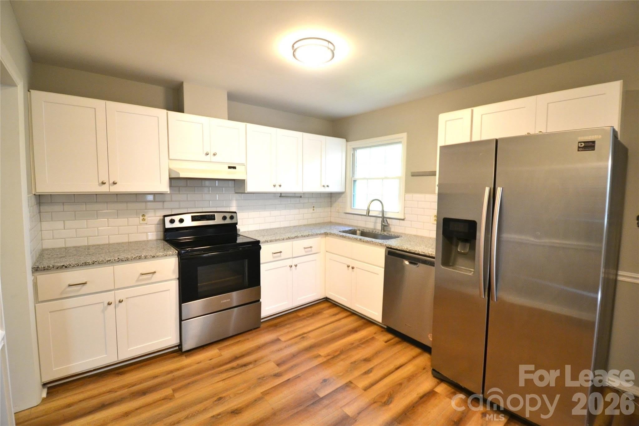 1422 Thermal Road – photo 1 of 40