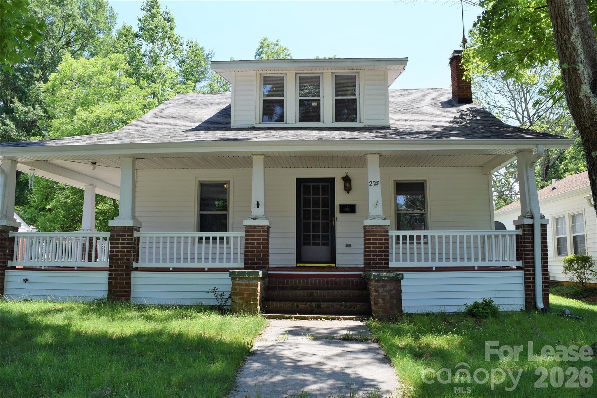 223 Maple Street – photo 1