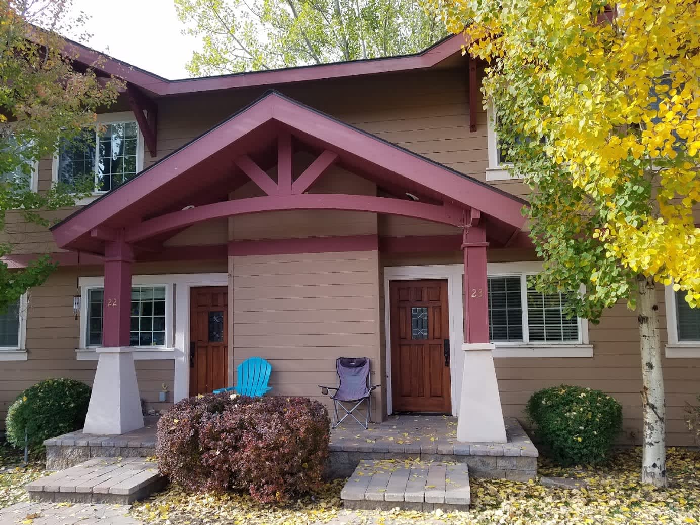 631 East Croy Street – photo 1 of 11