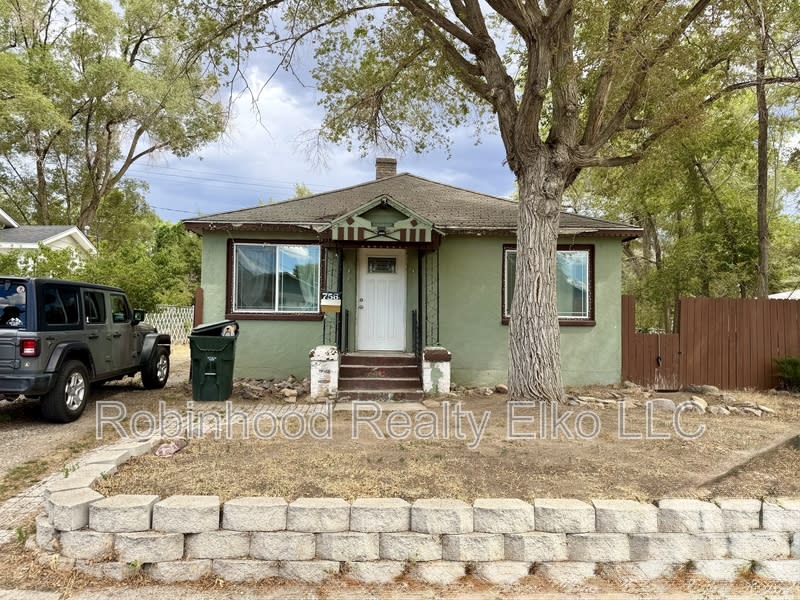756 Maple Street – photo 1 of 15