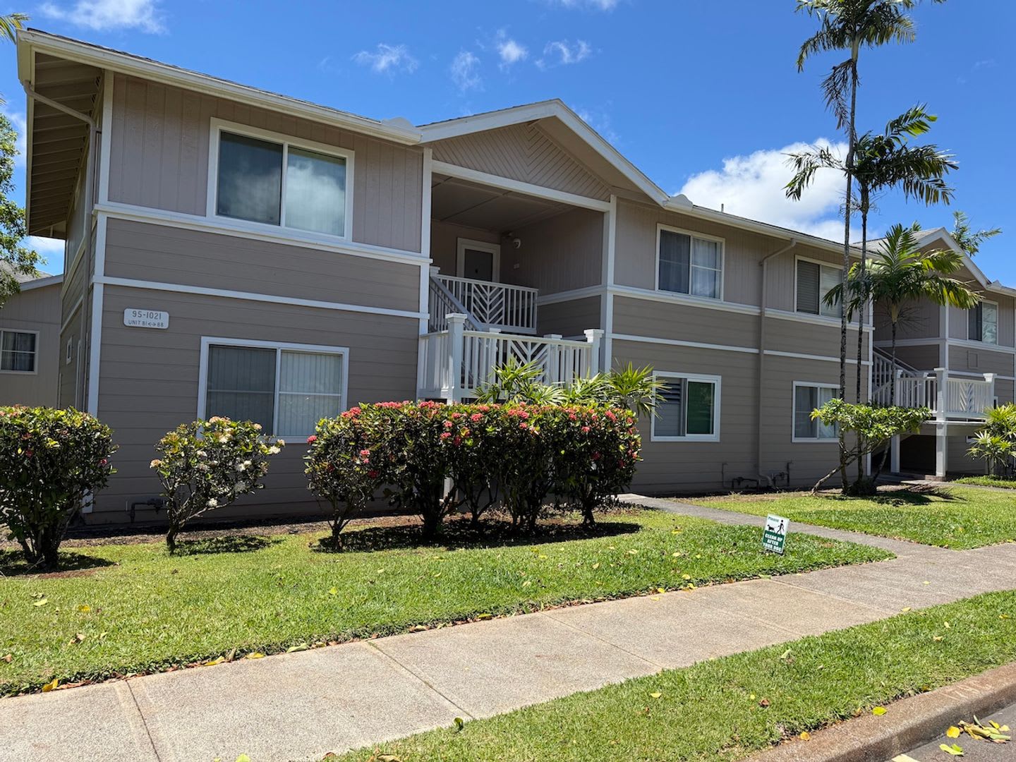 For Rent – photo 1 of 10