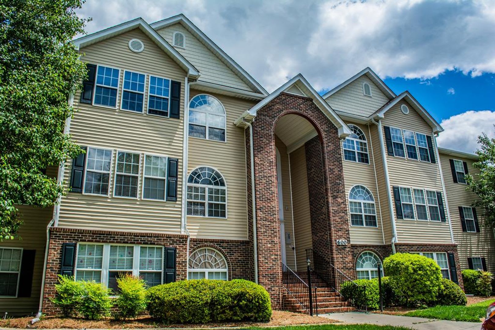 624 Ivy Glen Drive – photo 1