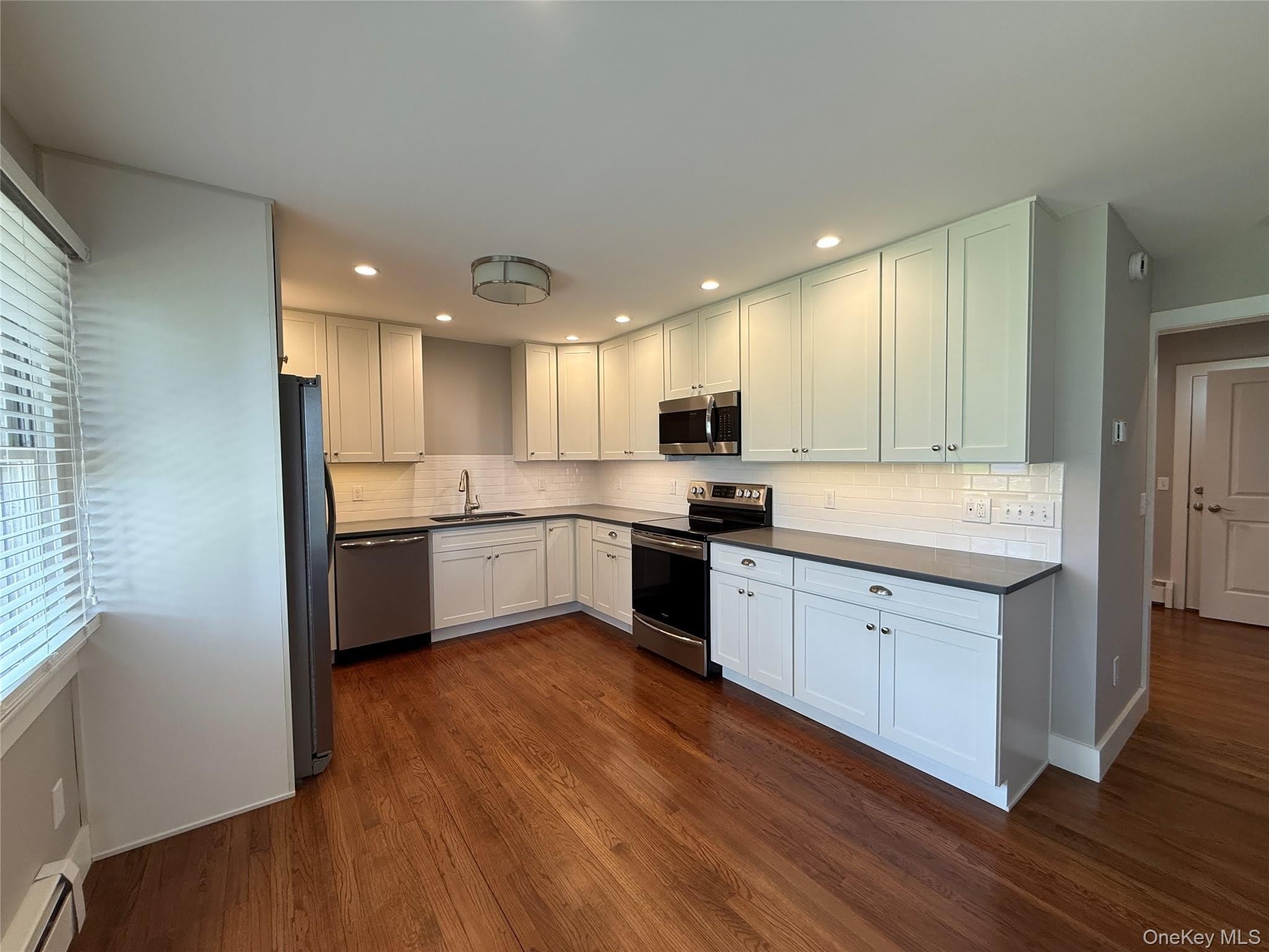 55075 Main Road – photo 1 of 16