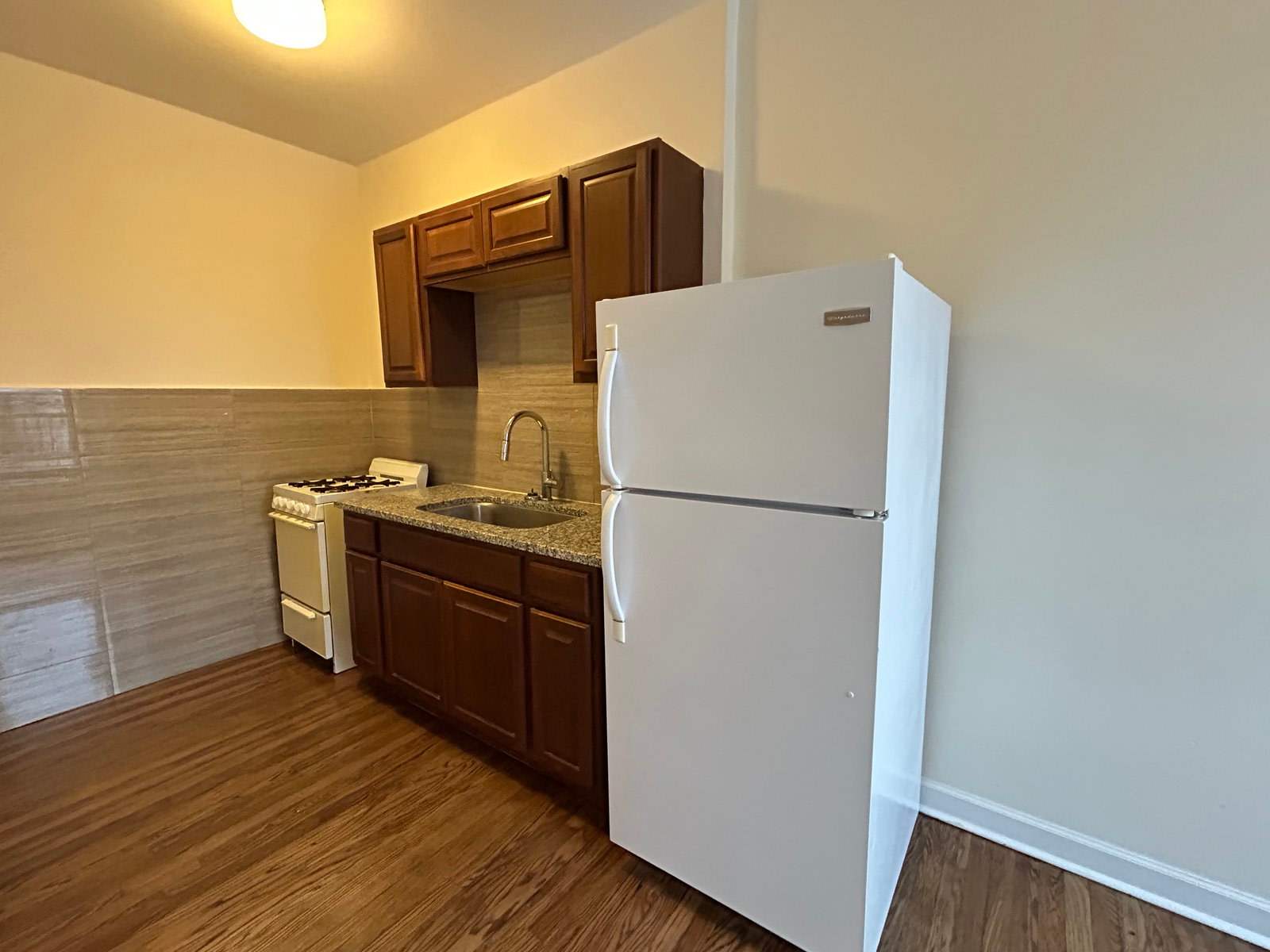 2712 North Milwaukee Avenue – photo 1