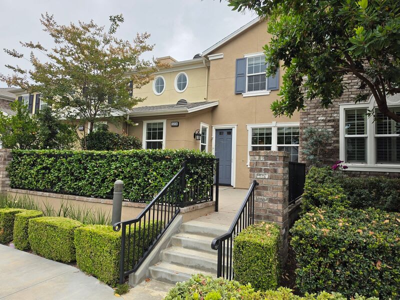 15236 Davenport St – photo 1
