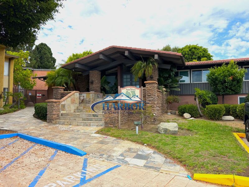 23308 Marigold Avenue V-201 – photo 1 of 20