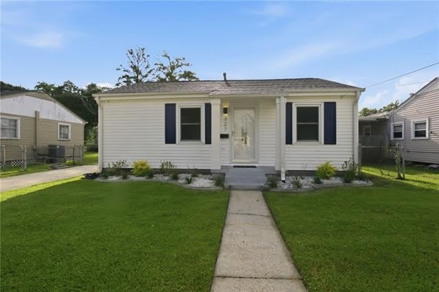 327 WAINWRIGHT Avenue – photo 1 of 20