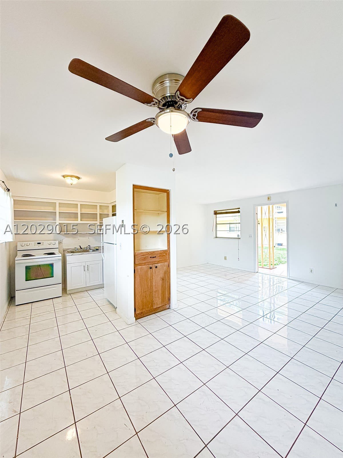 1401 Grant St – photo 1