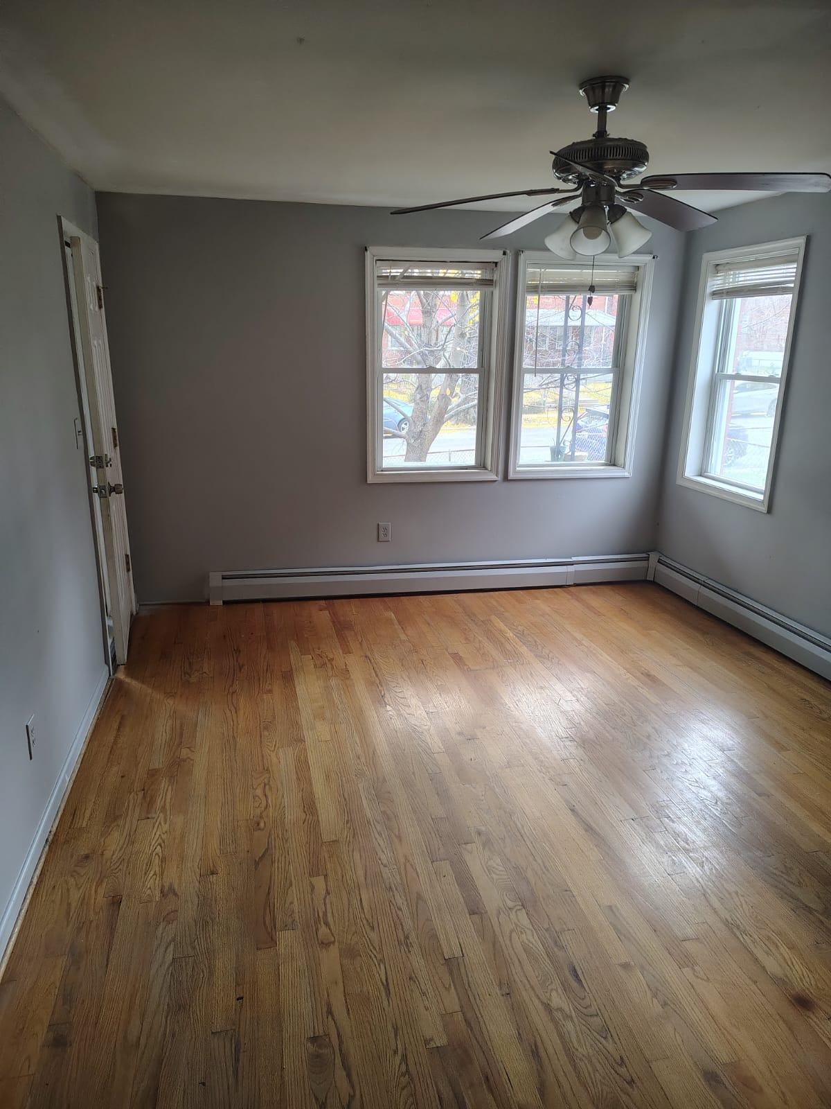 4048 Edgewood Road – photo 1 of 6