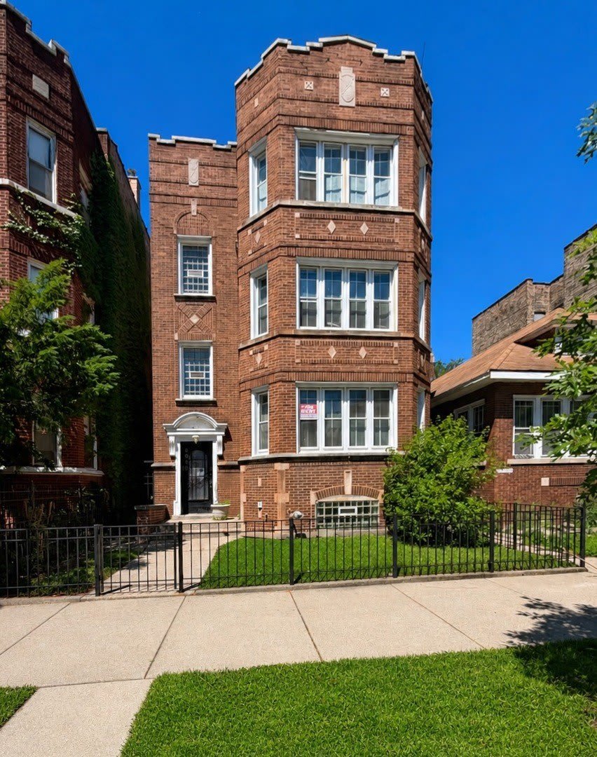 8010 S Marshfield Avenue – photo 1