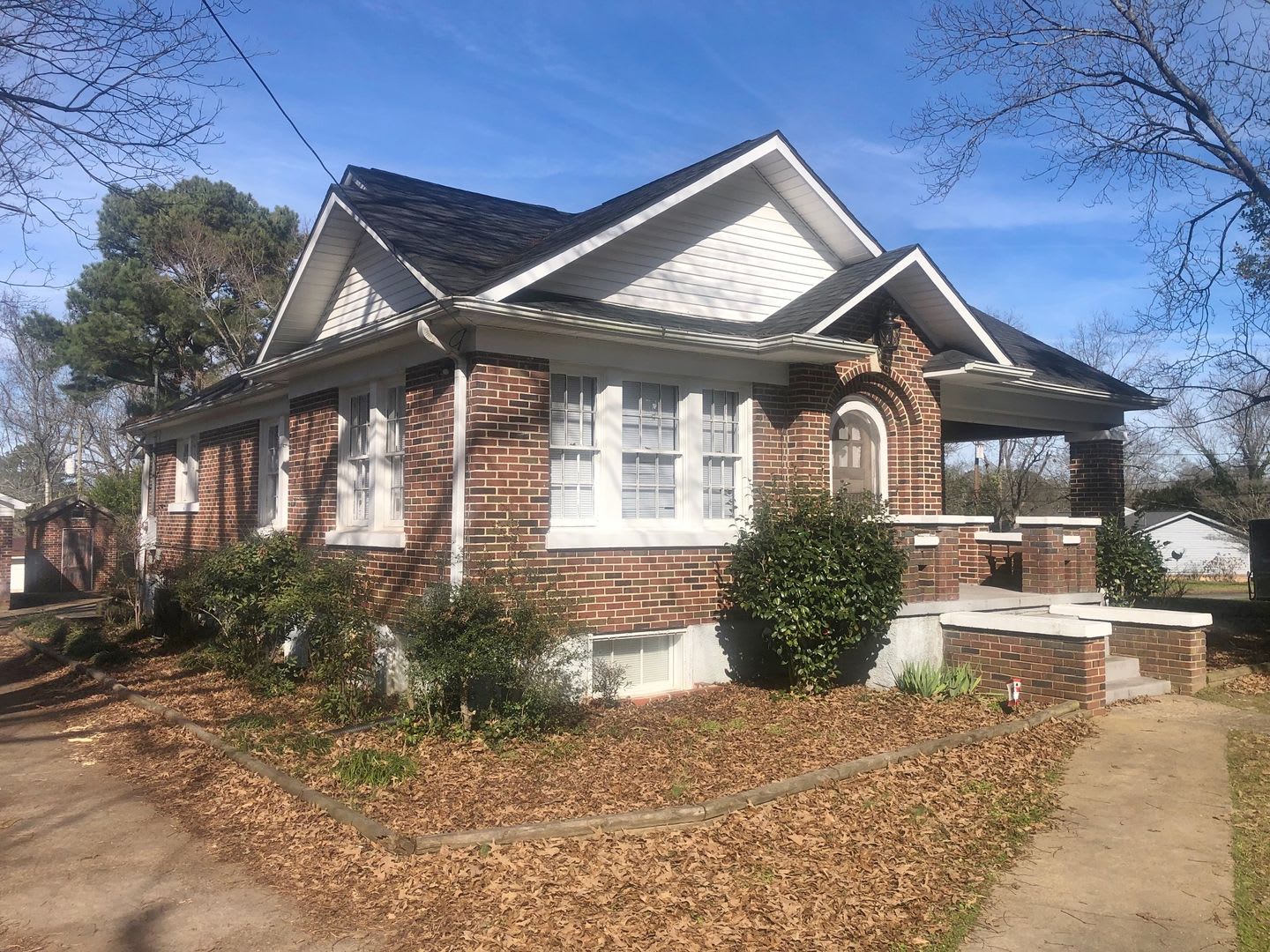 CHARMING 3 BEDROOM – photo 1 of 13