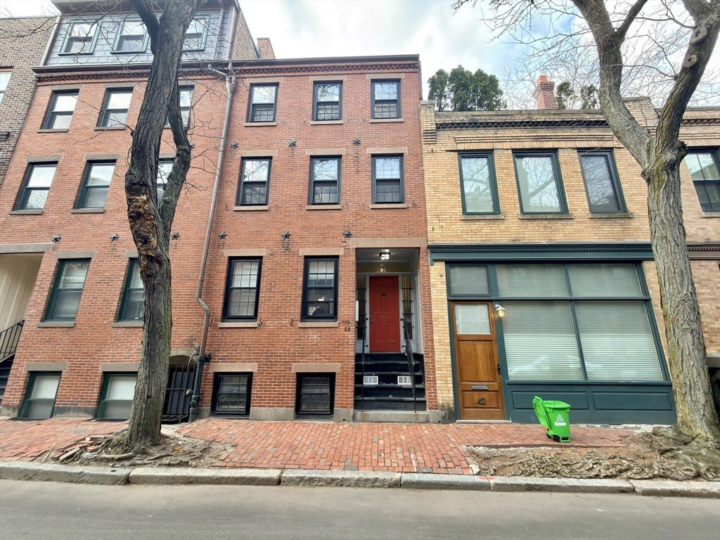 44 Melrose St – photo 1
