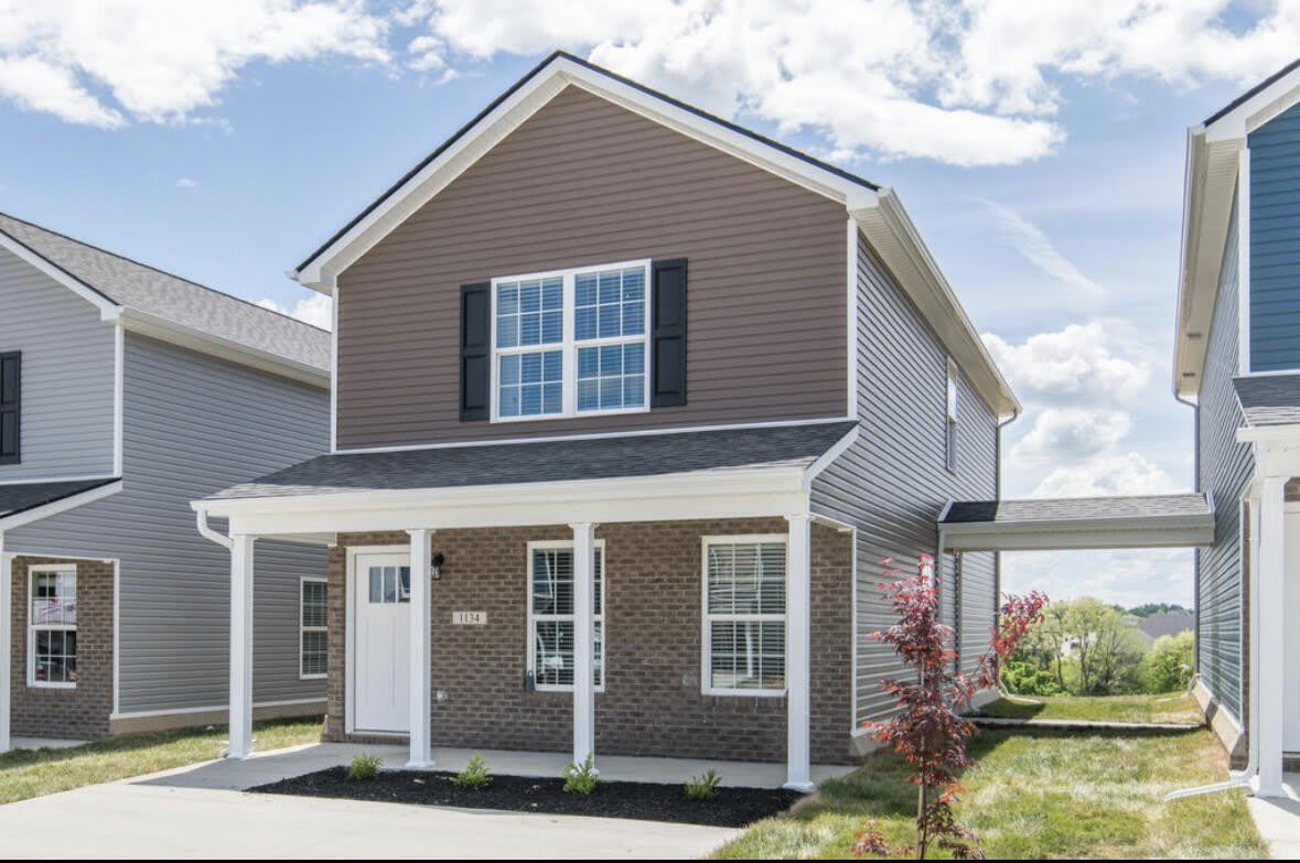 4024 Ruby Rose Road – photo 1 of 33