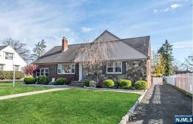 15 Victor Place – photo 1 of 10