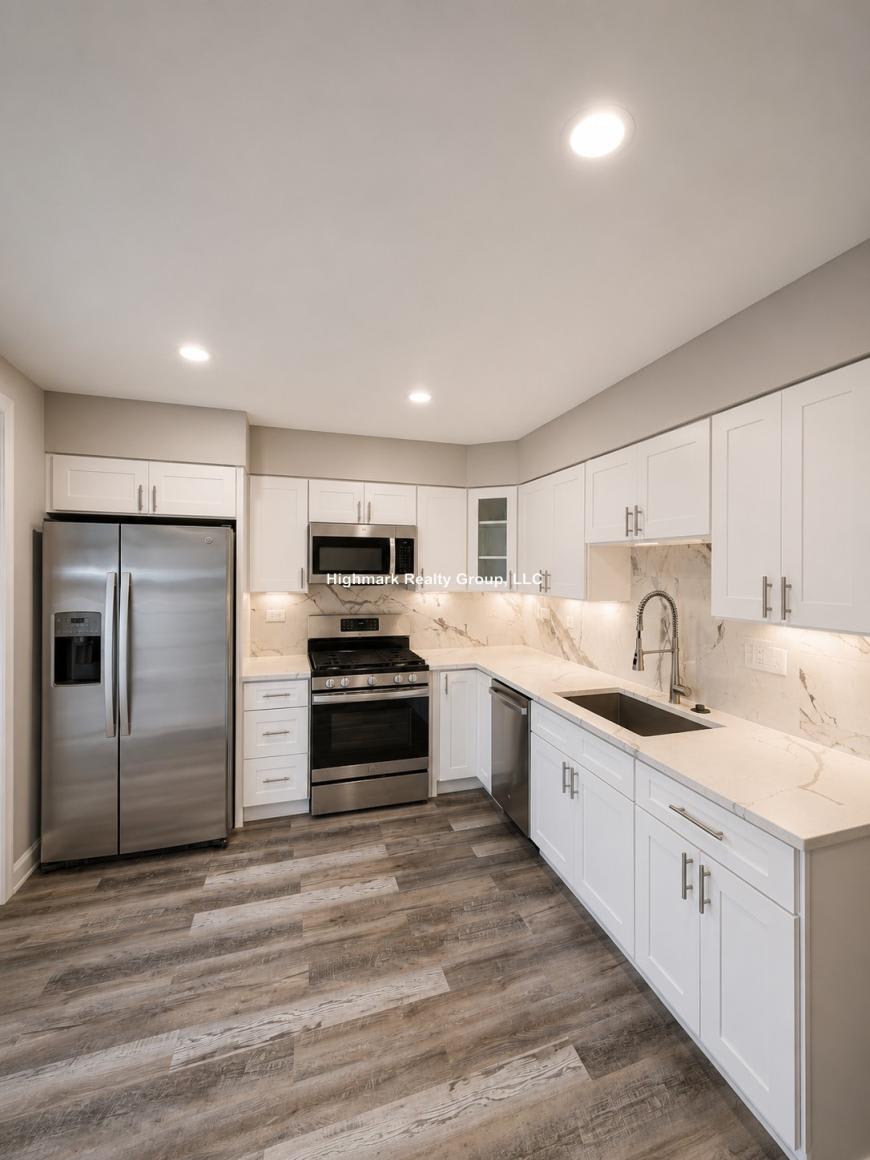 354 Skokie Ct. – photo 1 of 10