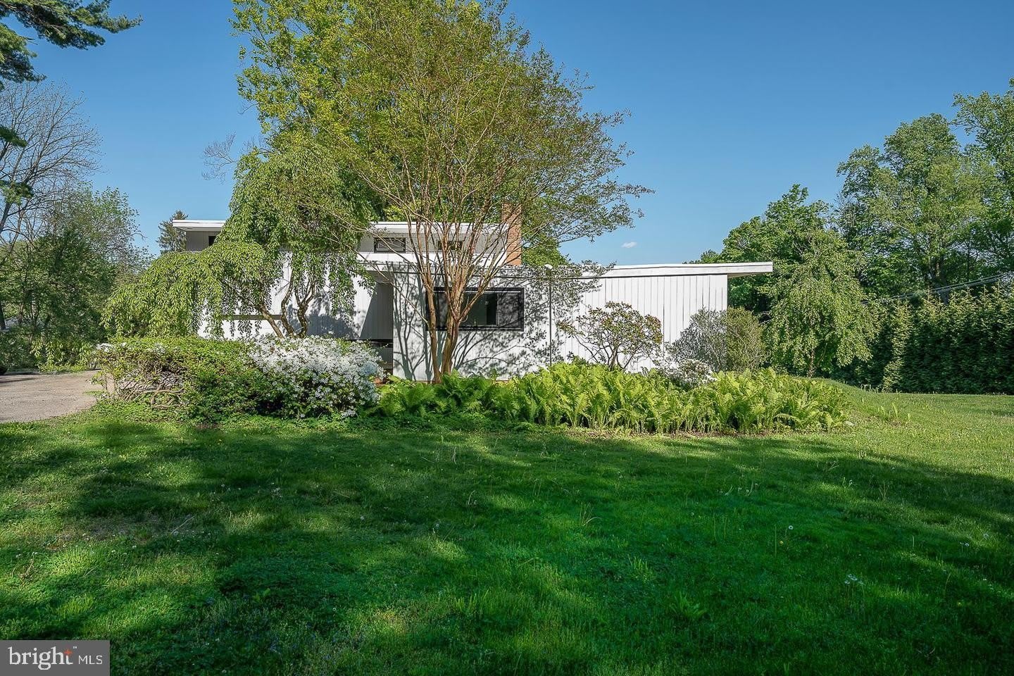 701 MT PLEASANT Road – photo 1