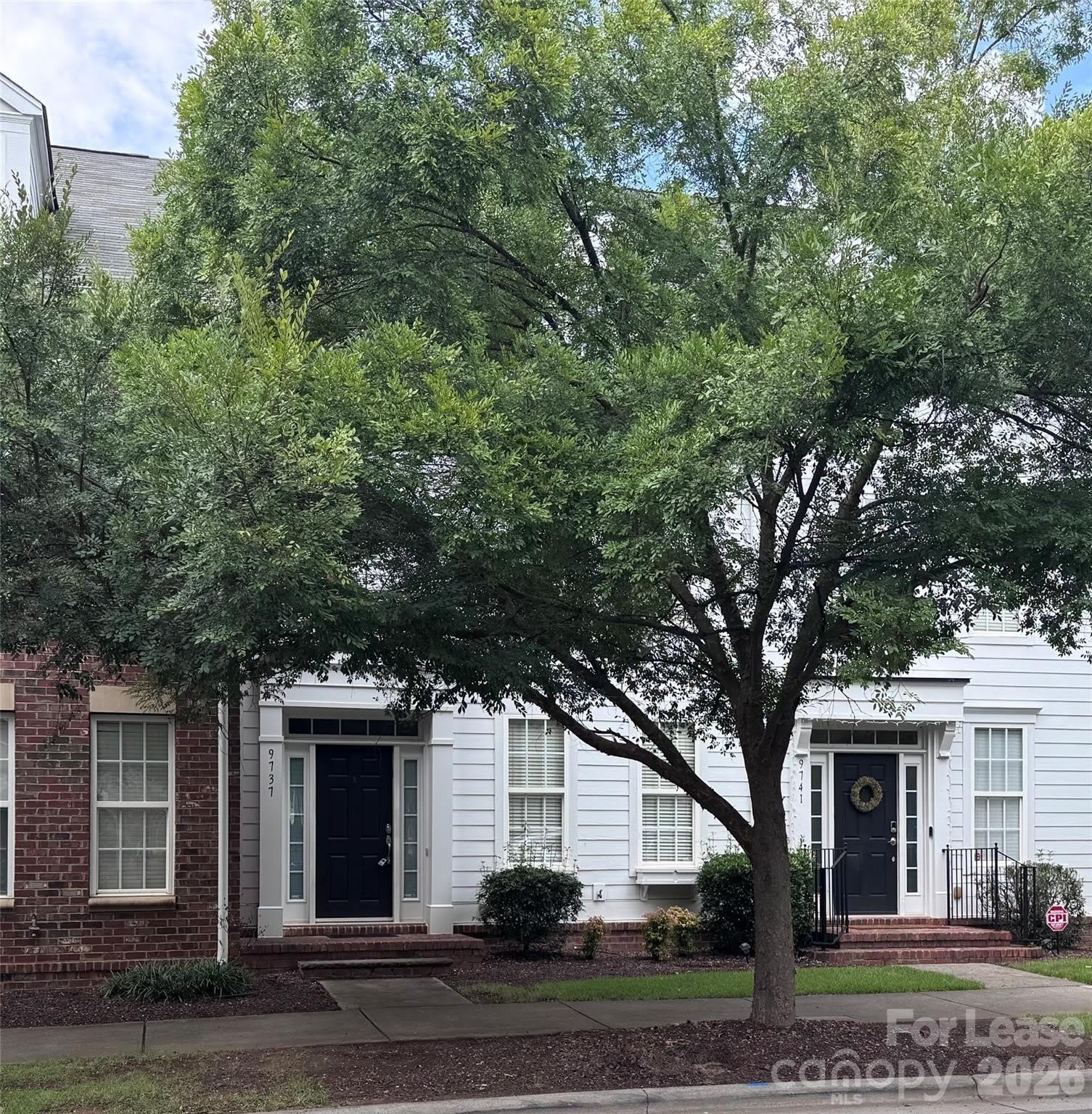 9737 Longstone Lane – photo 1