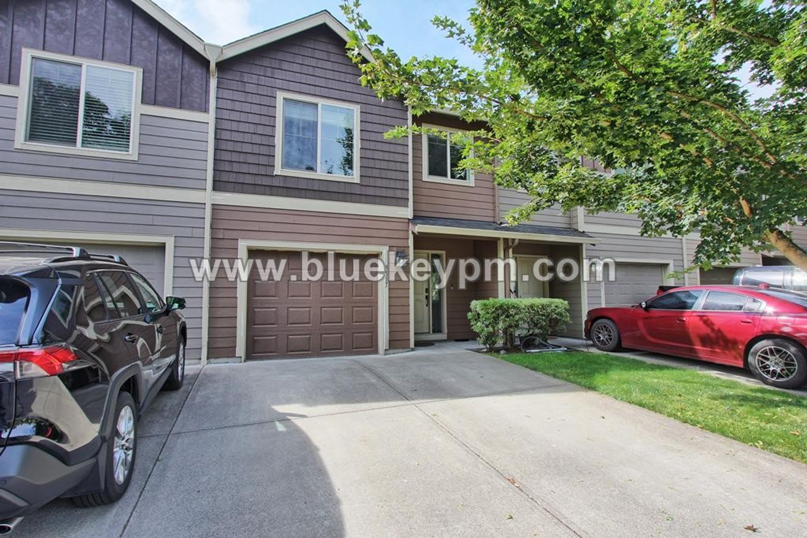 3 Bed, 2.5 Bath Townhome Located Near Covington Neighborhood Park in Orchards – photo 1 of 15