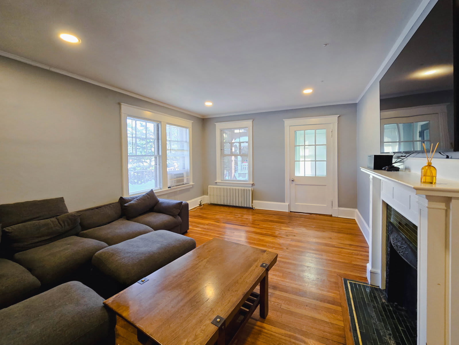 235 Chestnut Hill Avenue – photo 1