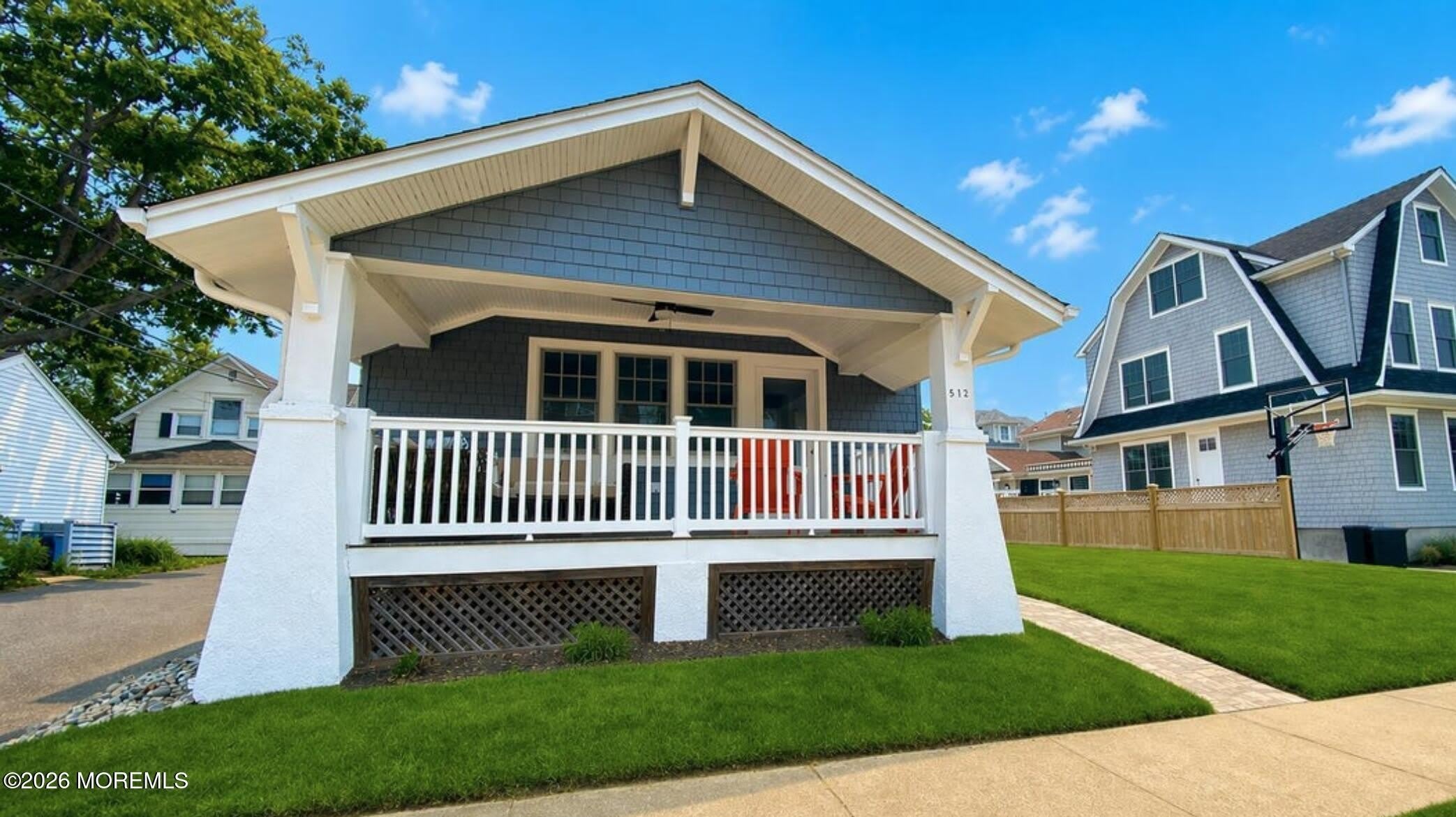 512 5th Avenue – photo 1 of 24
