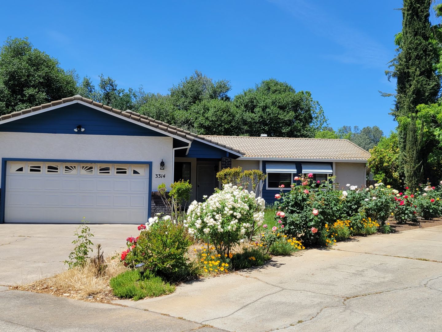 Eastside Home In Oak Haven Neighborhood – photo 1