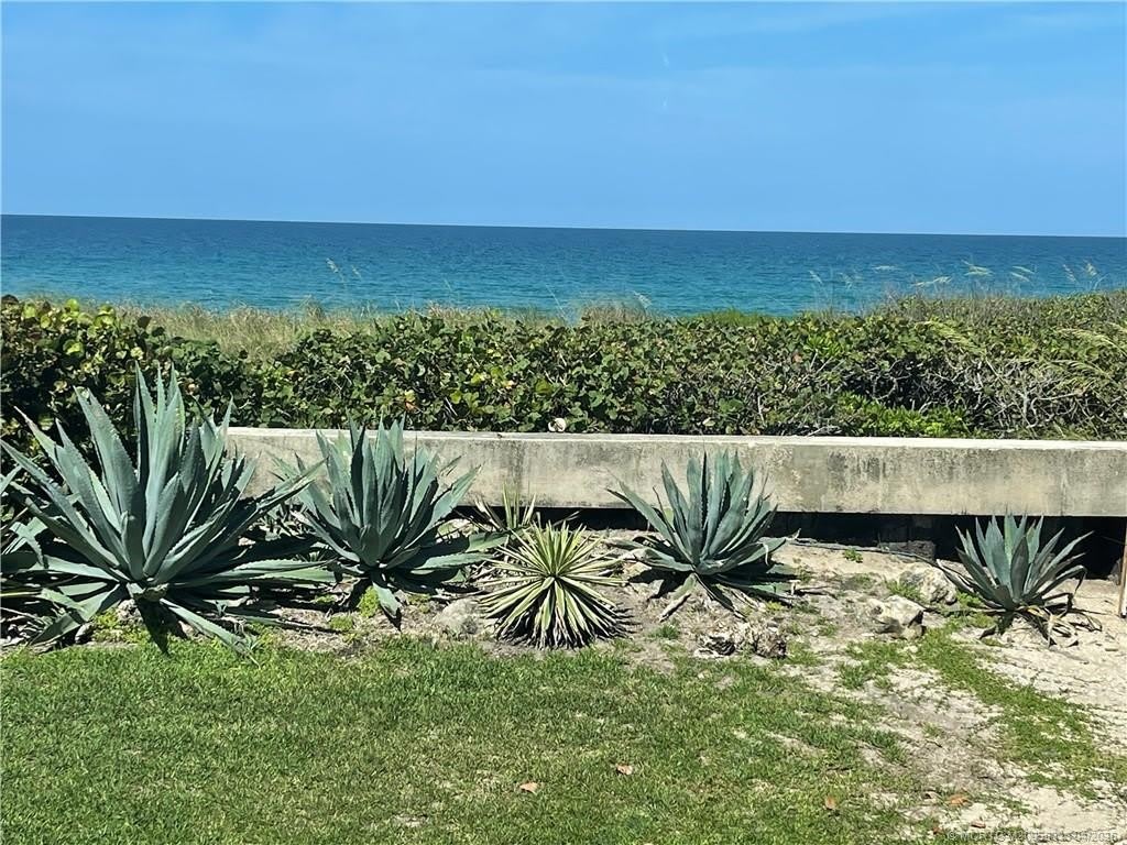 1555 NE Ocean Boulevard – photo 1 of 17