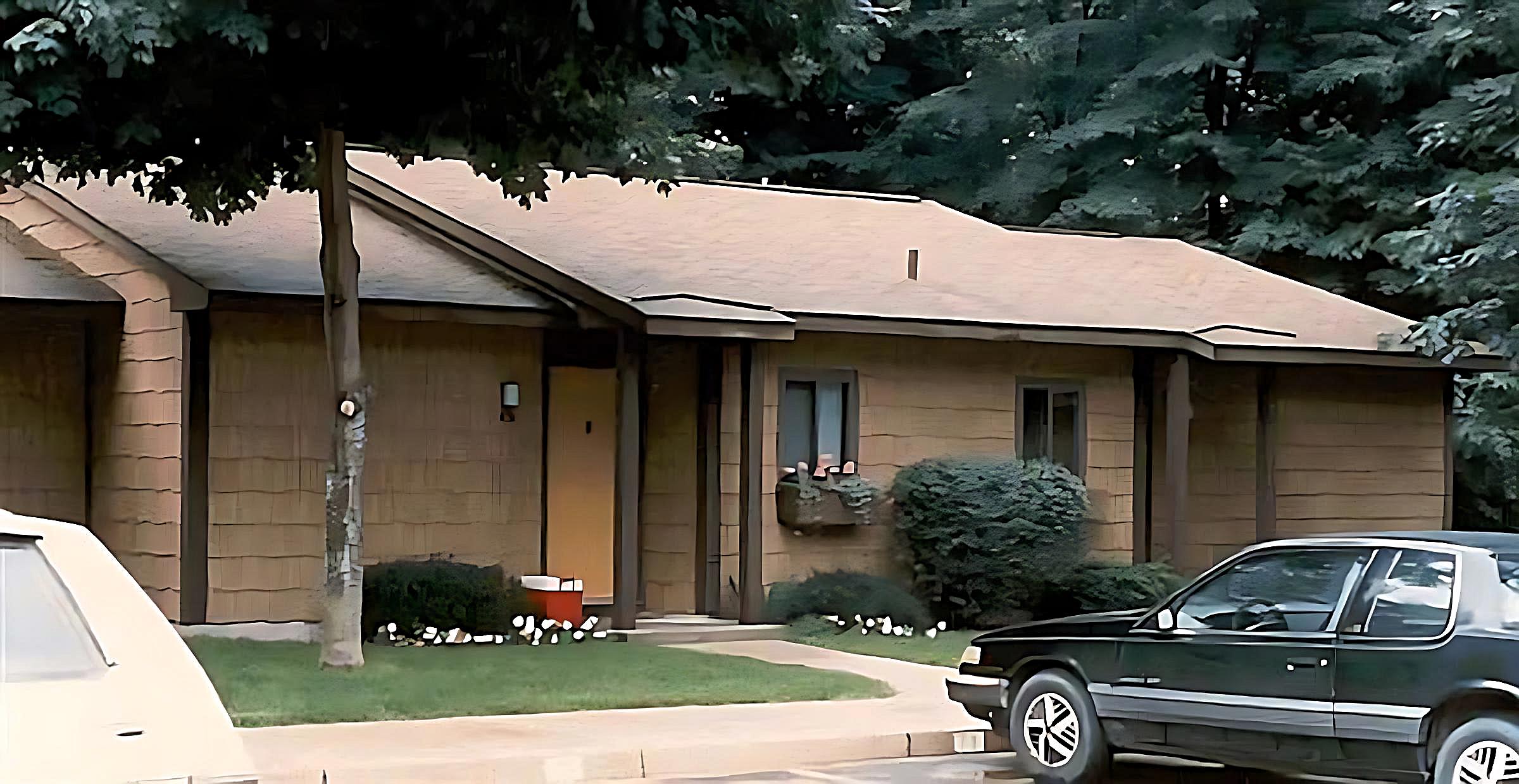 8665 4th St – photo 1 of 4