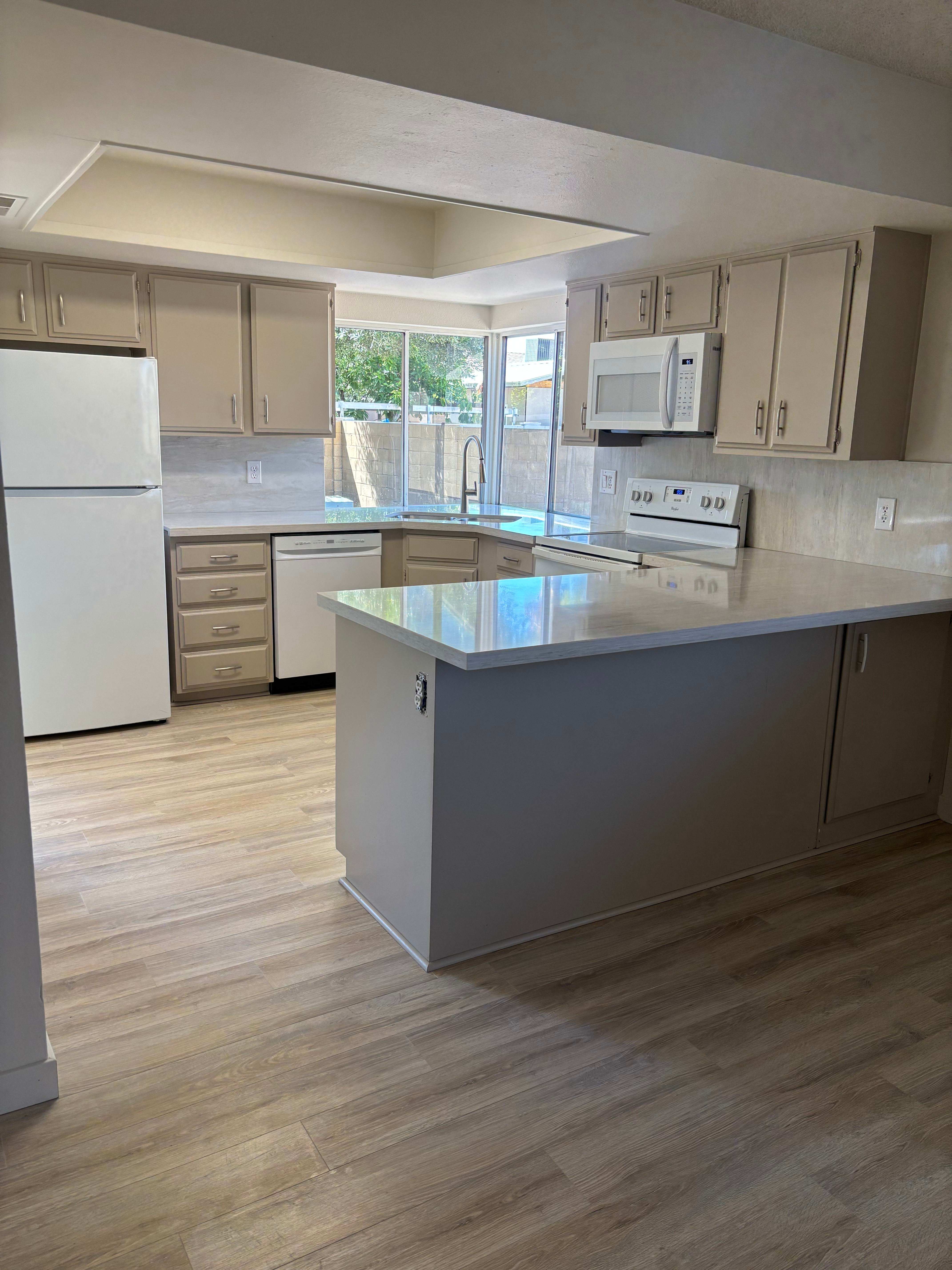 5001 W Carol Ave – photo 1