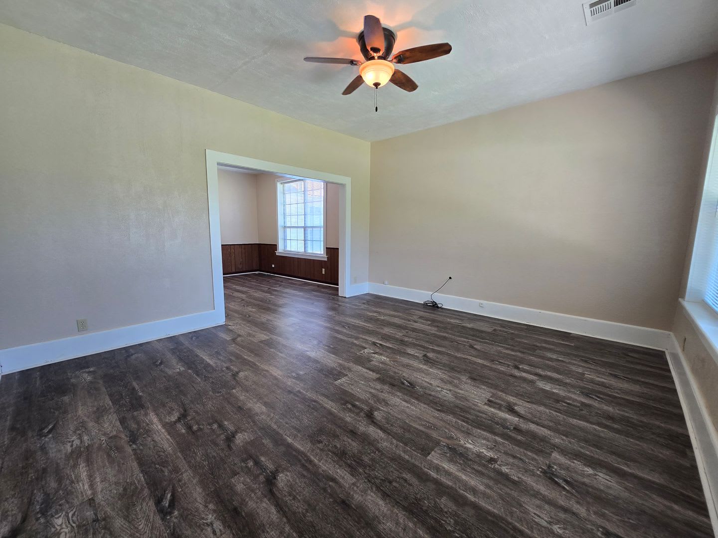 3 Bedroom 2 Bath home in Asher! – photo 1 of 48