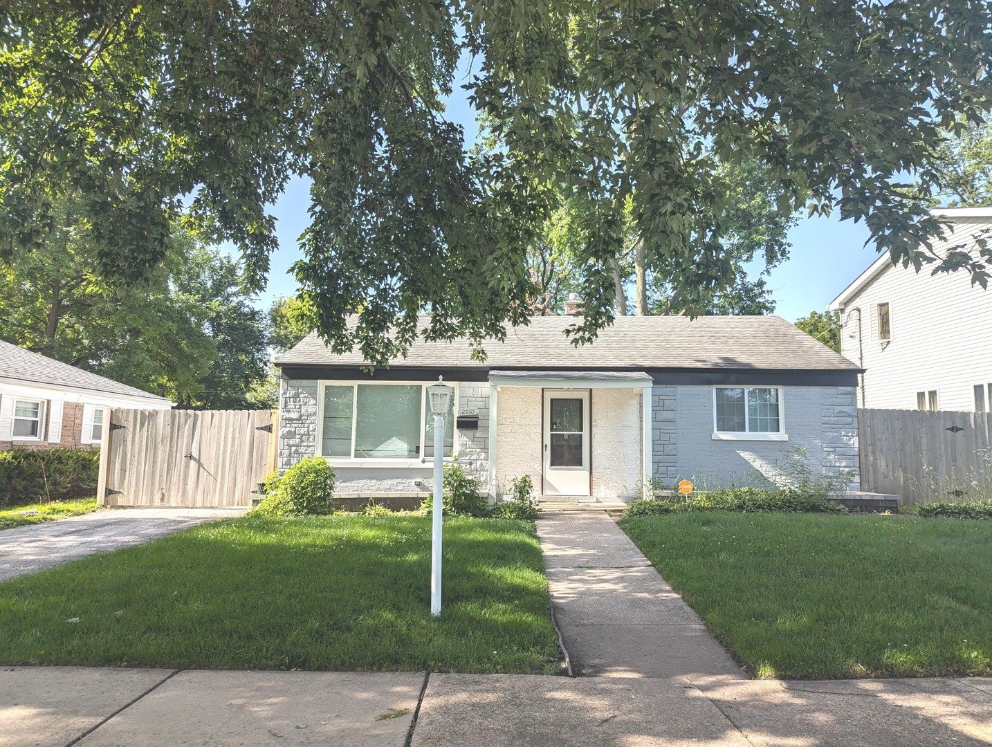 2055 Magnolia Road – photo 1 of 26
