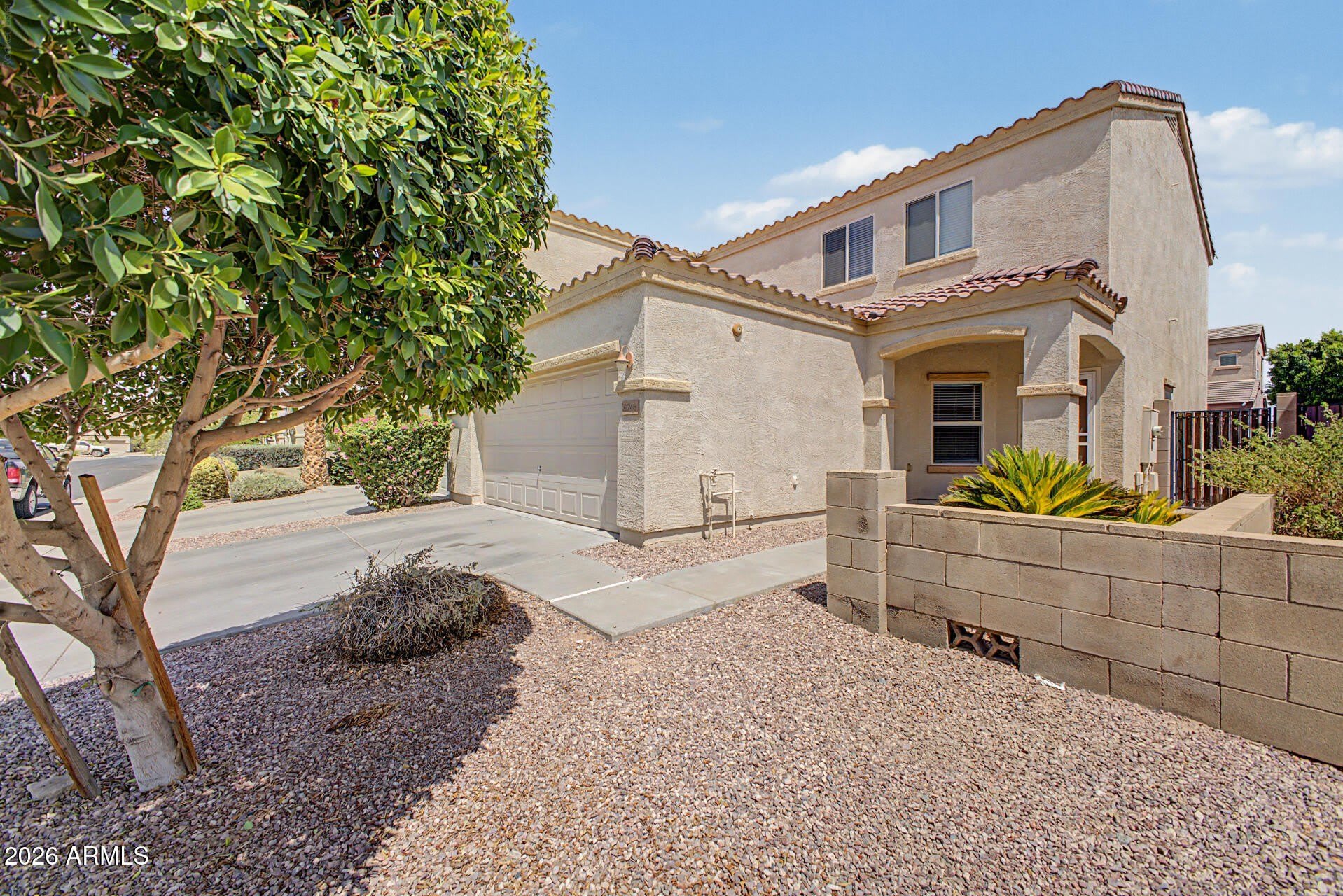 8748 W Wood Drive – photo 1 of 218